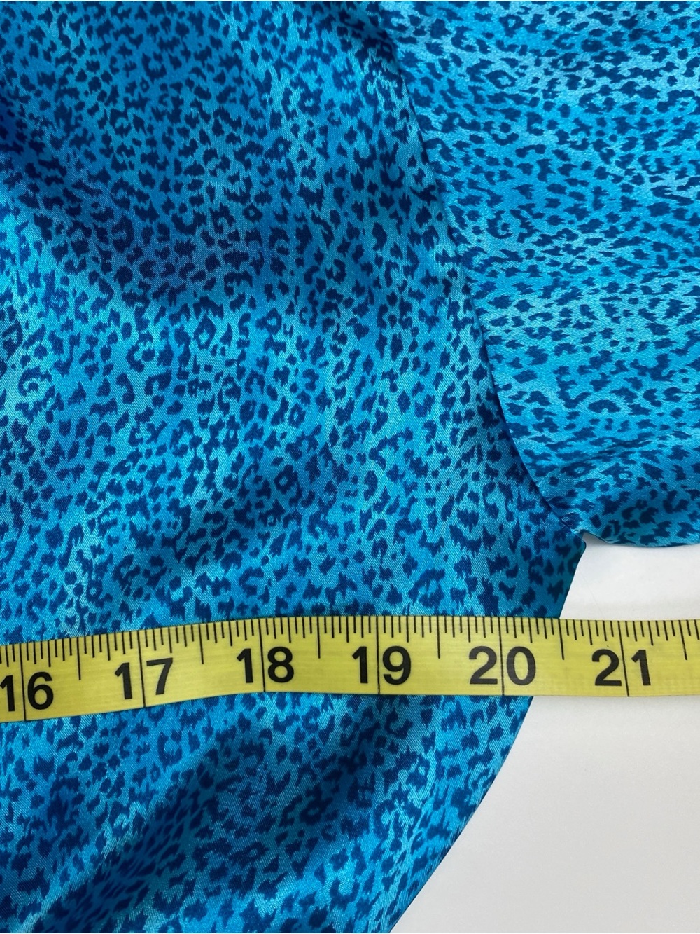 Victorias Secret Cheetah Print Robe - Picture 7 of 8